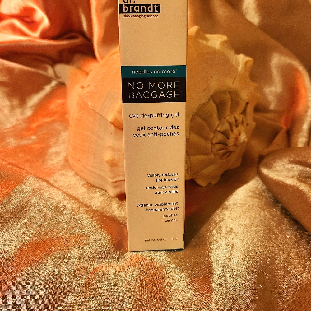 Dr. Brandt Skincare No More Baggage

Eye Cream